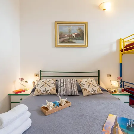 Yasmin By Interhome * וילסימיוס